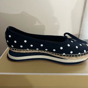 Torey Burch espadrilles worn once still in box navy blue pocket dot white